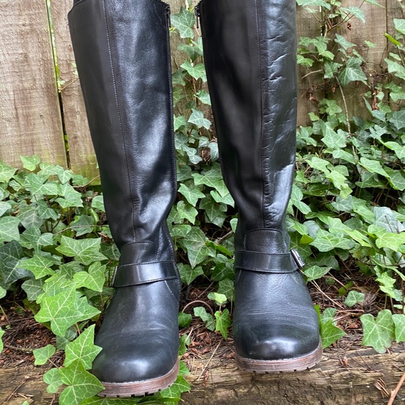 Knee Boots from Kenneth Cole - Picture 2 of 8